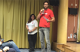 La metgessa Leticia Cabo va contar ahir en el Centre Cívic la seua experiència salvant refugiats en el Mediterrani