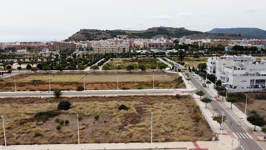 Los grandes tenedores acumulan 11 años de retrasos en la construcción de vivienda en Sagunto