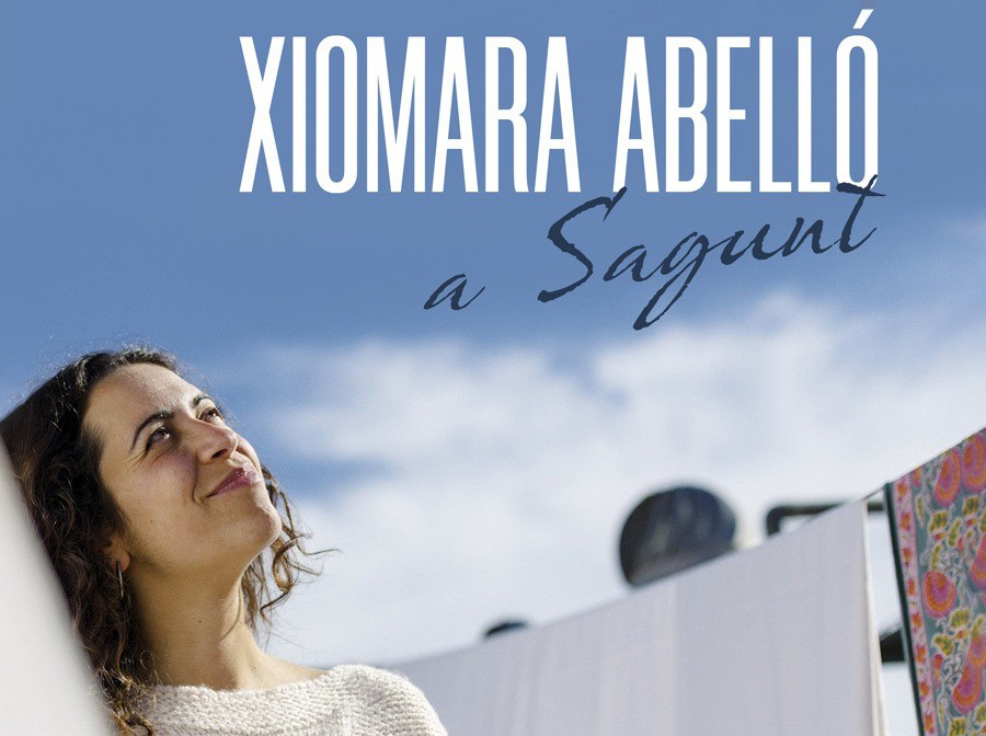 La cantautora Xiomara Abelló llega a Sagunto para presentar su último trabajo 'Entre Teles'