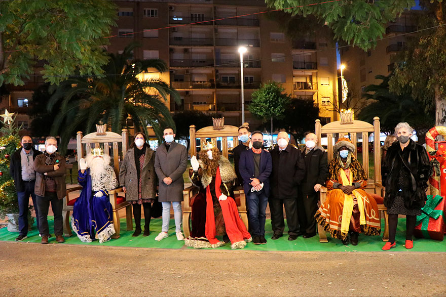 La delegación de Comercio y Mercados inaugura el Mercado de Reyes de Puerto de Sagunto 