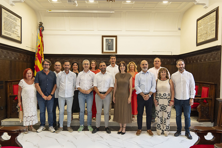 Las autoridades municipales explicaron a la ministra Diana Morant los planes del ayuntamiento para promover la ciencia y la innovación