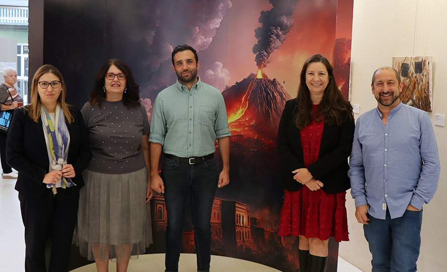 La Universidad de Valencia y el Ayuntamiento de Sagunto han inaugurado la VII edición de la Universidad de Otoño en el Centro Mario Monreal