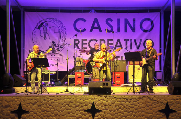 El festival Música al Port es clausura aquest dissabte amb el tradicional “Retrobament anys 60”