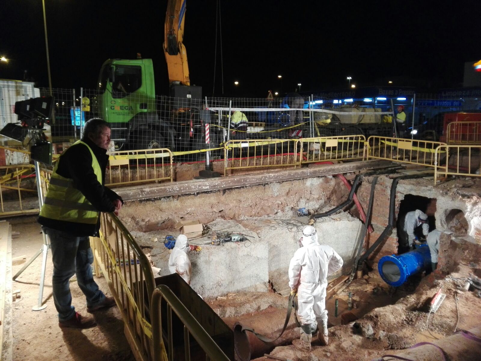 Aïgues de Sagunt executa una de les fases més importants del projecte de sectorització en la redona de l'encreuament de Fausto Caruana i la CV-320