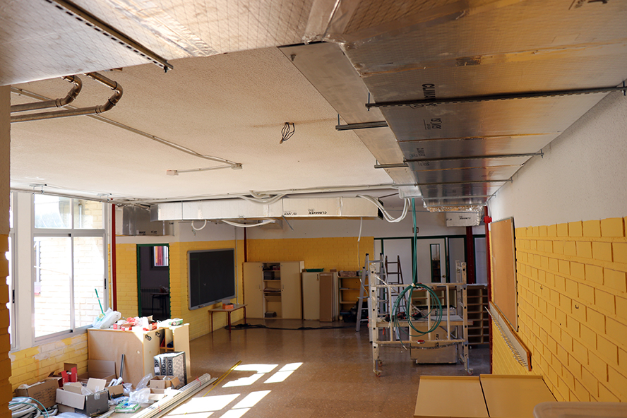 Avanzan las obras para la mejora de los colegios Maestro Tarrazona, Baladre y Cervantes