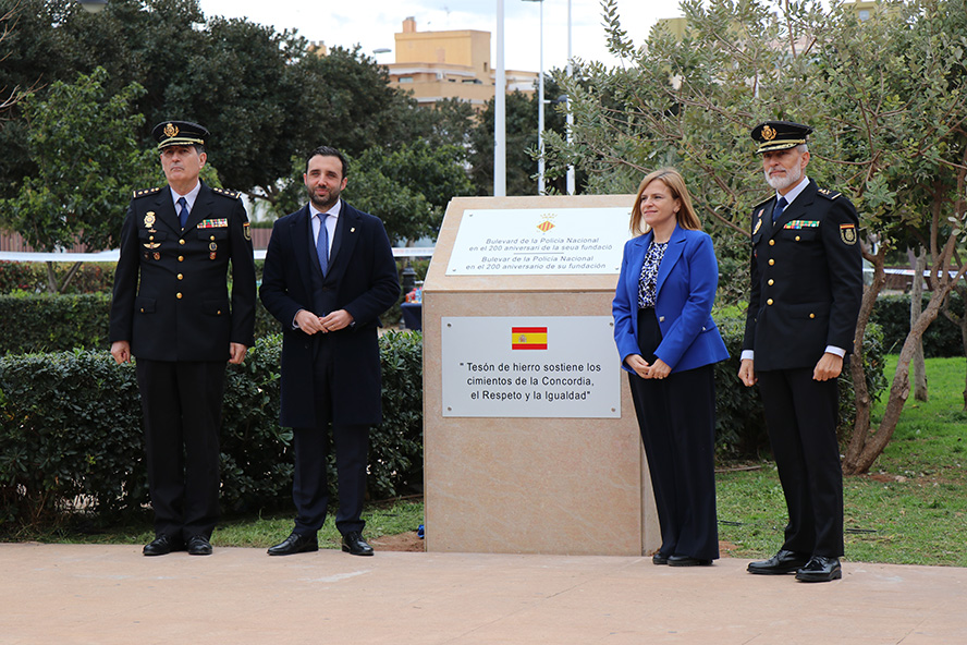 El Ayuntamiento de Sagunto conmemora el 200 aniversario de la Policía Nacional