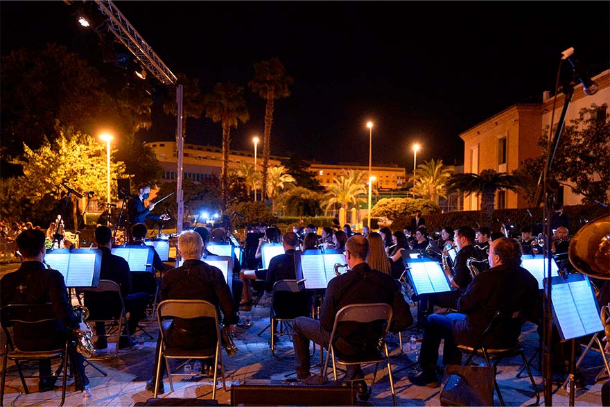 La Unión Musical Porteña interpreta un concierto de pasodobles falleros 