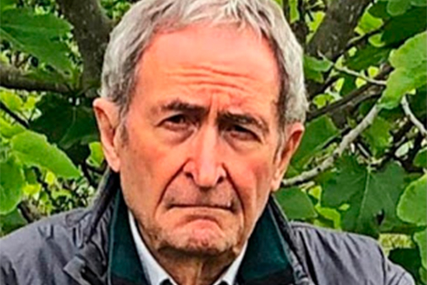 El Ayuntamiento de Sagunto homenajea a Ramón Lapiedra, hijo adoptivo de la ciudad